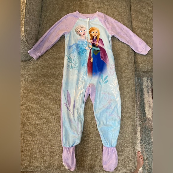 *SOLD* 4T Toddler Girl Pajama Bundle - Picture 1 of 5